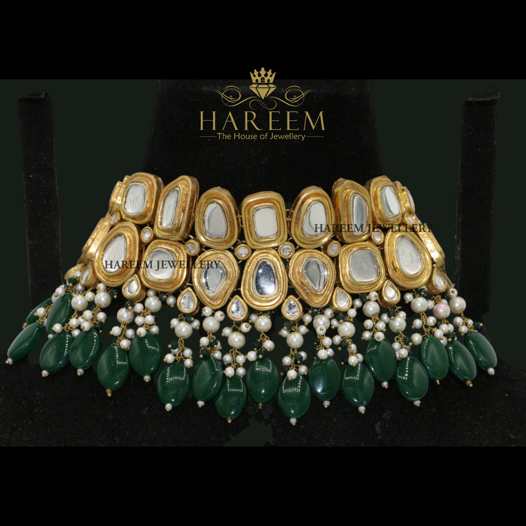 Maimoona- Kundan set