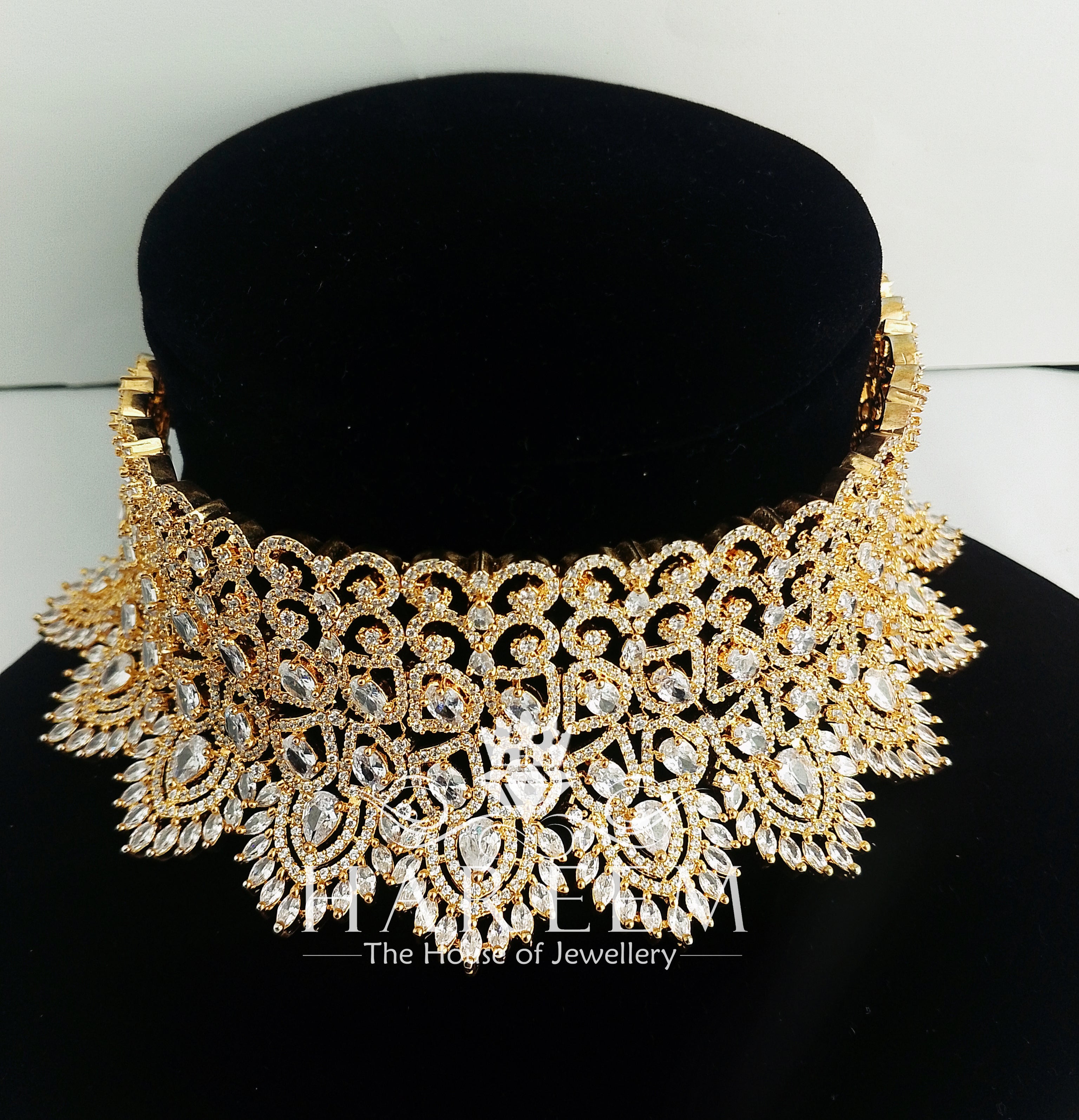 Zobia Diamond Set