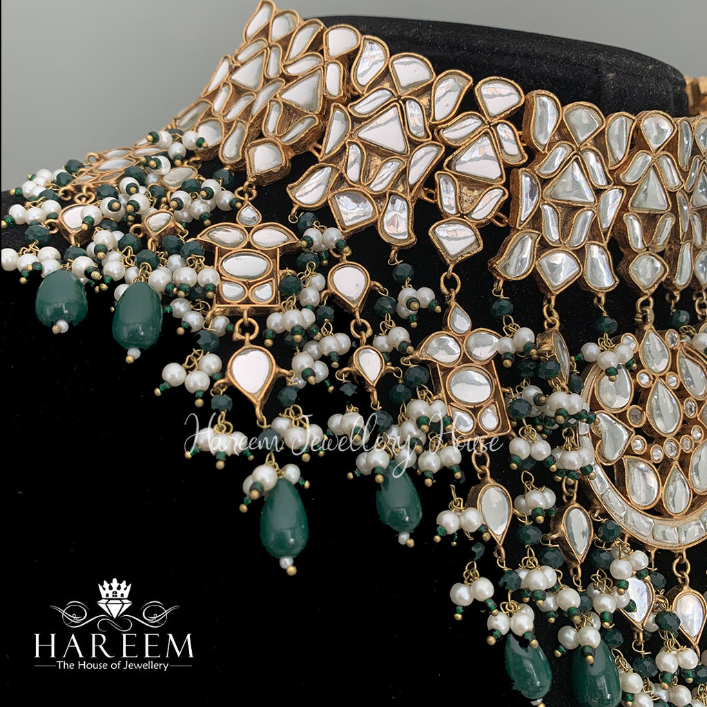 Aimal Farshi Deluxe Kundan Set