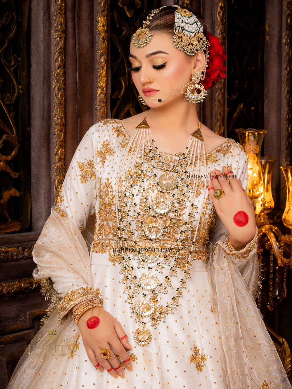 Imsha Farshi luxe Kundan Set