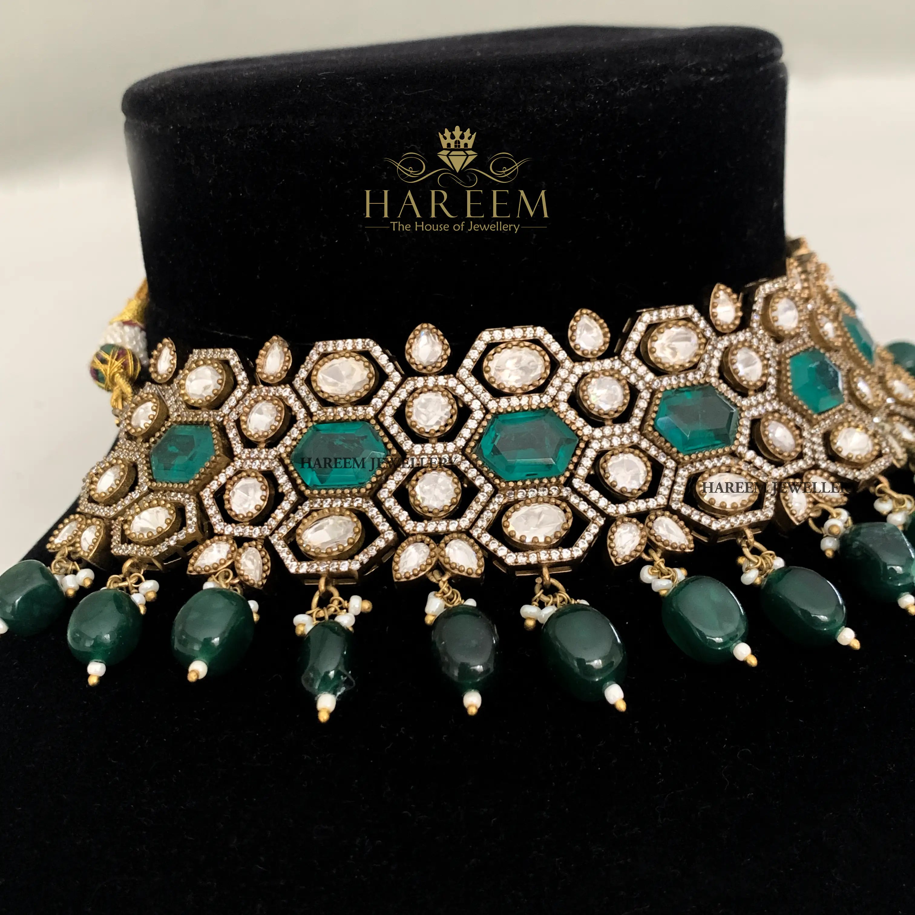 Jawahir Chokar Set