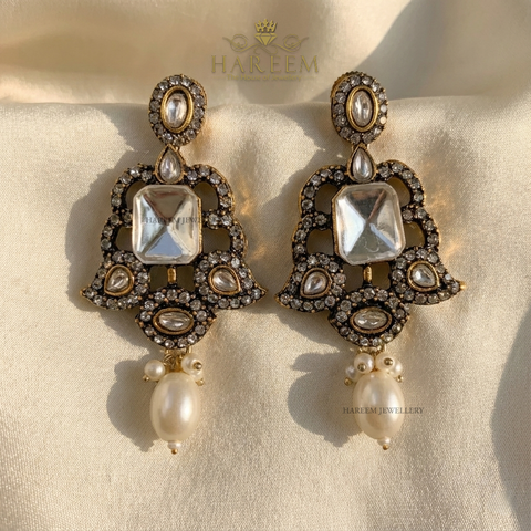 KYRAH victorian charm Chokar set