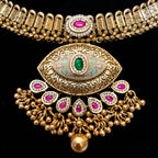 Miraas Gold platted traditional set