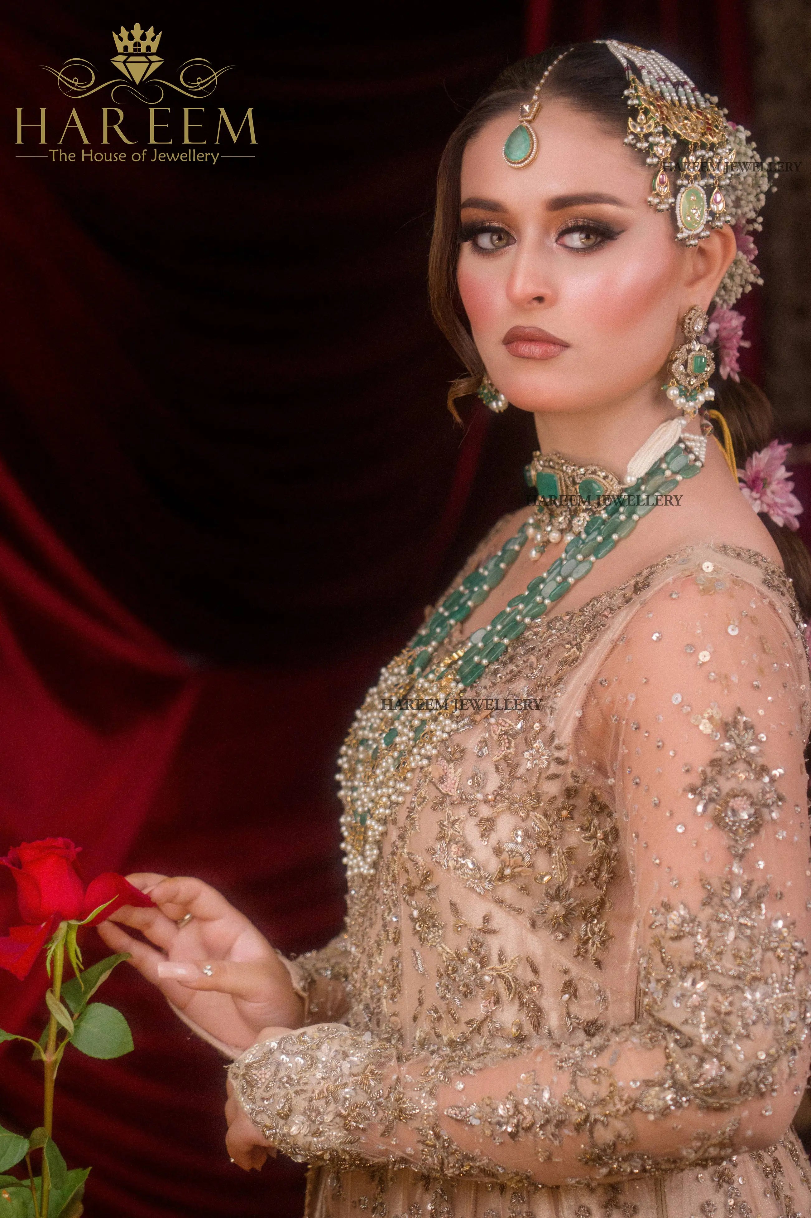 Aliya Dublet stone Mossanite set Look