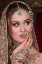 Aliya Dublet stone Mossanite set Look