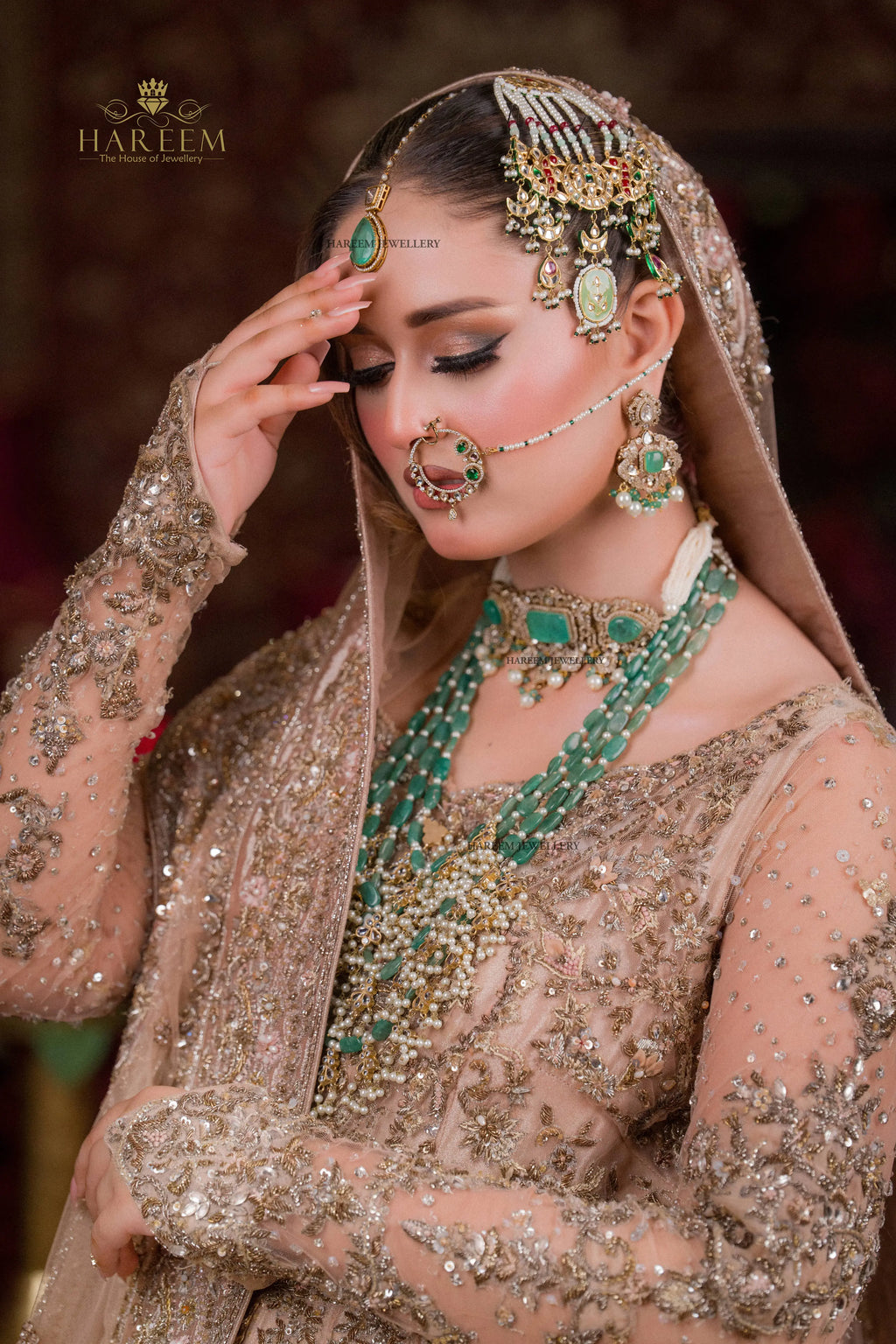 Aliya Dublet stone Mossanite set Look