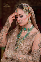 Aliya Dublet stone Mossanite set Look