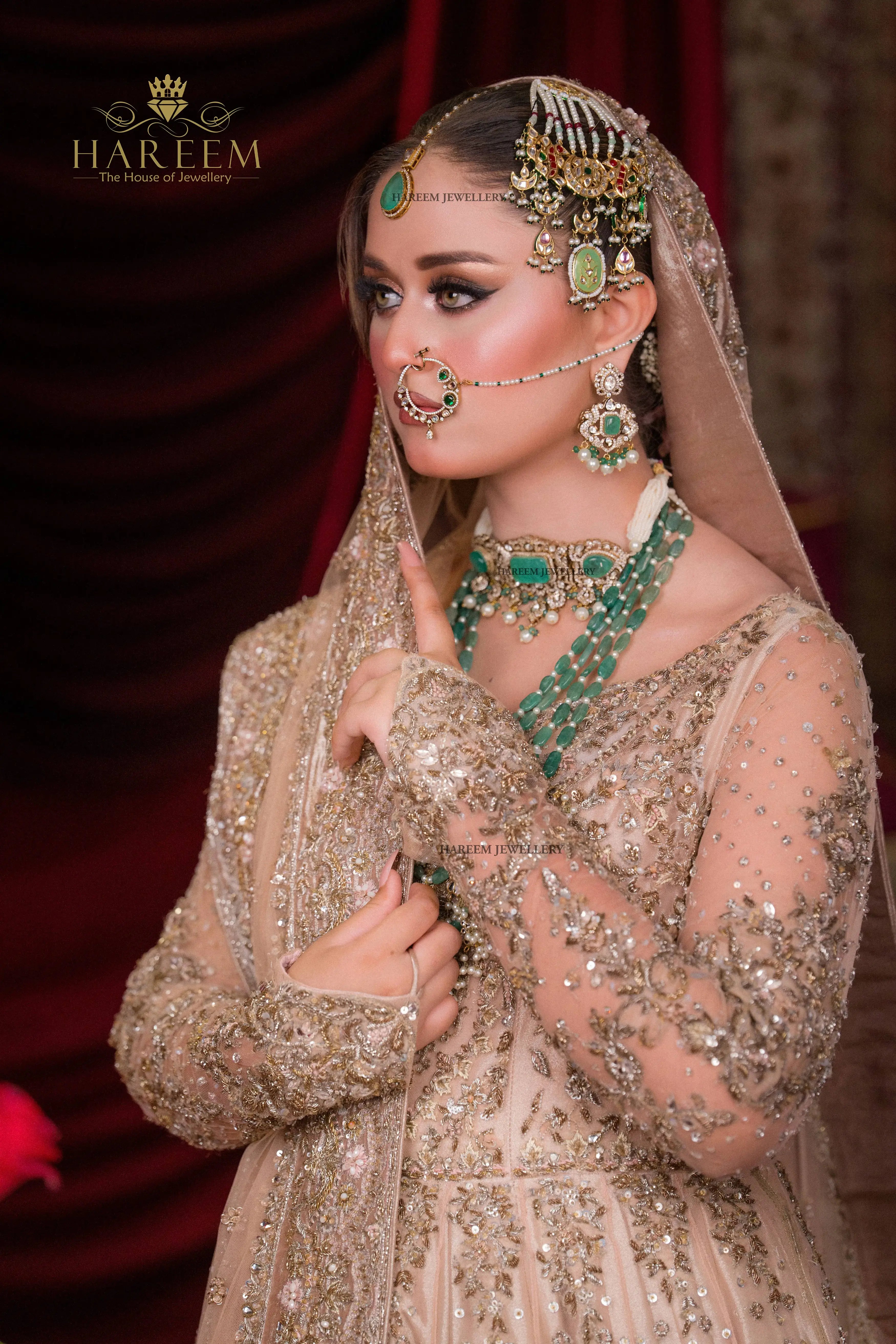 Aliya Dublet stone Mossanite set Look